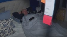 Kar Bastırınca Geceyi IKEA’da Geçirdiler