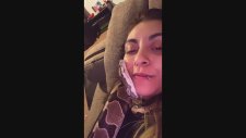 Sahibi Tarafından Öpülünce Tepki Veren Piton Yılanı
