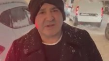 Şafak Sezer Yolda Mahsur Kaldı