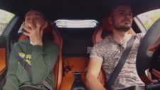 İlk Kez Lamborghini'ye Binen Engelli Adamın Sevinci
