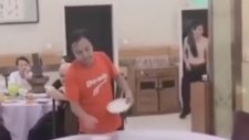 İşini Harika Yapan Garson