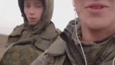 Türkçe Rap Söyleyen Rus Askerleri