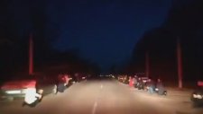 Ukrayna Halkı Ölen Askerin Cenazesini Dizüstünde Karşıladı