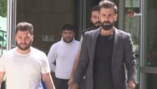 Pişkin Hırsızdan Gazetecilere: Çek Çek Antalya Yakışıklı Görsün