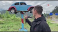 O Araç Bu Sene Bordo-maviye Boyandı