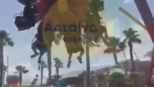 Antalya'da Lunaparkta Kaza Anı Kamerada