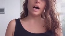 Aslı İnandık'tan Cin Çıkarma Taklidi