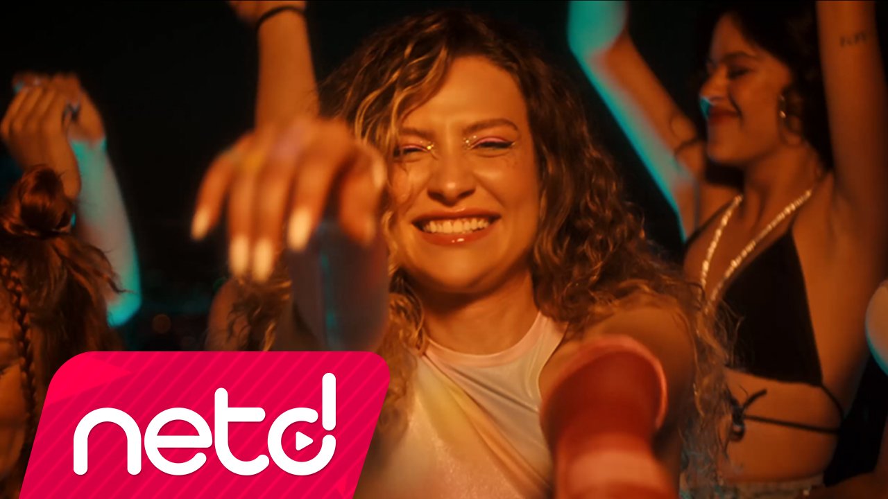 Irmak Arıcı - Kim Haklı | İzlesene.com
