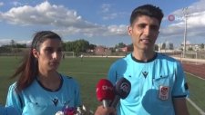 Hakemin Evlilik Teklifi Final Maçına Damga Vurdu
