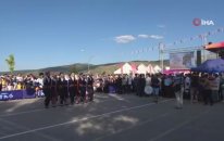 “Tatvan Doğu Anadolu Fuarı Kültür Ve Sanat Festivali” Kortej Yürüyüşüyle Başladı