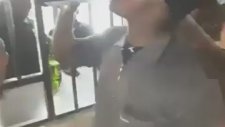 İçki Yarışmasında İki Dakikada Bir Şişe İçki İçti Hayatını Kaybetti