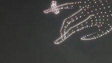 Yüzlerce Drone ile Büyüleyici Evlilik Teklifi