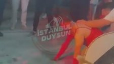 Düğünde Damada Jartiyer Giydirip Tasma Takmak