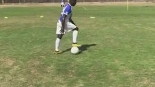 Futbola Yeni Hareketler Getiren Çocuk