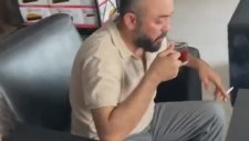 Sigaranın Patladığına mı Çaydan Yandığına mı Yansın?