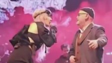 Hande Yener Konserinde Coşan Hacı Amca
