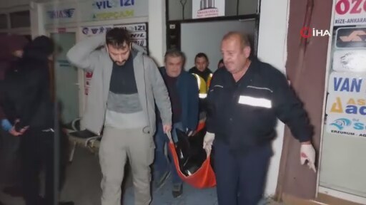 Samsun’da Silahlı Saldırıda 2 Kişi Öldü, 3 Kişi Yaralandı | İzlesene.com