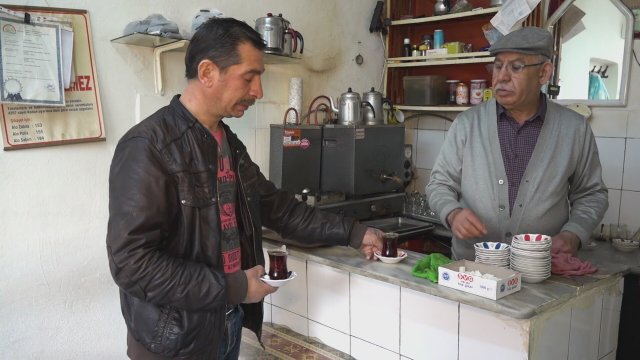 Kimsesizler Oteli (2019) Fragman
