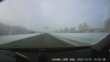 Otoyol Üzerinde Alçaktan Uçan Jet