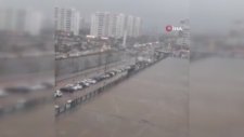 Diyarbakır’da Yıldırım Anayola Düştü