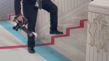 Hiçbir Hamam Böceği Kadar İlgi Görmedi