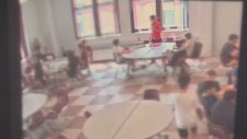 İkizini Heimlich Manevrası ile Kurtardı