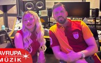 Zeyysıla & Tarık İster - Ayva Çiçek Açmış (Fener Samiyene Nasıl Gelecek) #ŞampiyonGalatasaray