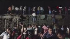 Hindistan’da Tren Kazası: 50 Ölü, 350 Yaralı