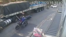 Tırın Altında Kalan Adamın Mucizevi Kurtuluşu