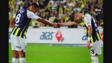 Trendyol Süper Lig: Fenerbahçe: 3 - RAMS Başakşehir: 0 (İlk Yarı)