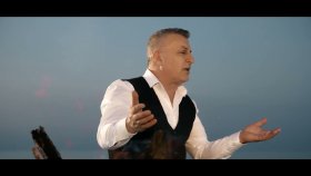 VEYİS BAYRAK - KIRIK DÖKÜK © (Official Video) 4k