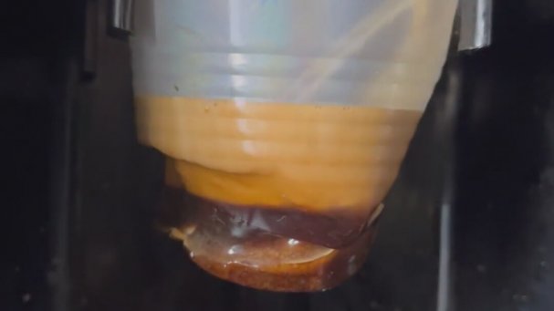 Plastik Bardağı Eriten Kahve Makinesi