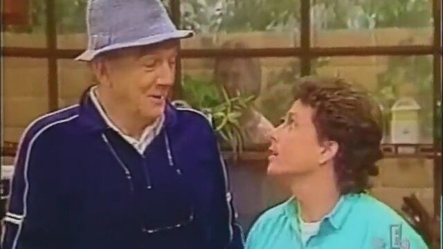 Charles İş Başında (1984) Fragman