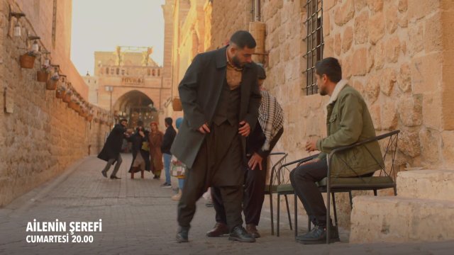 Ailenin Şerefi (2025) Fragman