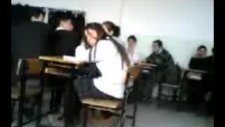 kızlara eşşek Şakası :))