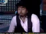 Aşk Geliyorum Demez Film Şarkısı