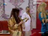 Güzel Sarışının İtalyan Oturuşu :))