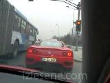 Ferrari ile BMW Ankara Sokaklarında