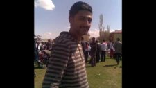 Kalbim Yanmış Dünya Yansa Ne Yazar Arab Ergün