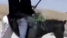 eşşek pantalon giyerse!!
