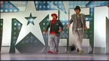 Muhteşem Popping Dans Show!