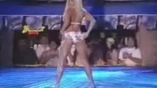Kızların Sahne Performansı
