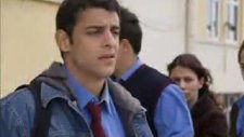 Kavak Yelleri Dizi Müziği Ve Oyuncular Slayt Show