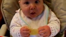 İlk Kez Limon Yiyen Bebek