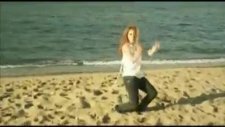 Meyra & C.demirbakan -- Beni Sensiz Düşünme