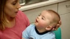 Sağır Bebeğin Anne Sesini Duyduğu İlk An