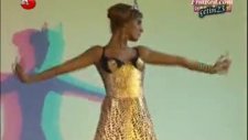 Fulya Sever Ve Üniversiteli Amatör Mankenler