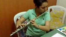 Kuruoğlu Müzik Evi Öğrencisi Yan Flüt