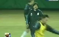 maradona idmanda sigara içiyor