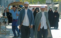 New York'ta Beş Minare - Fragman